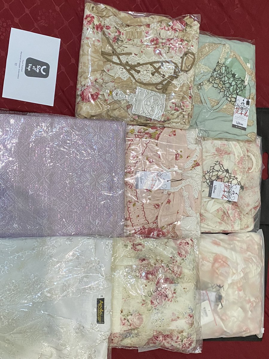 shopatyaya_'s tweet photo. Baju2 yang yaya sent to malaysia 😊
Kalau kt katalog takda, boleh buat request order tau 😍
#personalshopperindonesia #psindo https://t.co/rFRQ5WcW6y