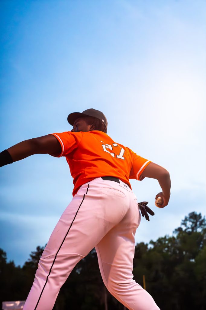 Douglas7Seven's tweet image. 😤😤😤 

#firstbaseman #BaseBall #dualathlete