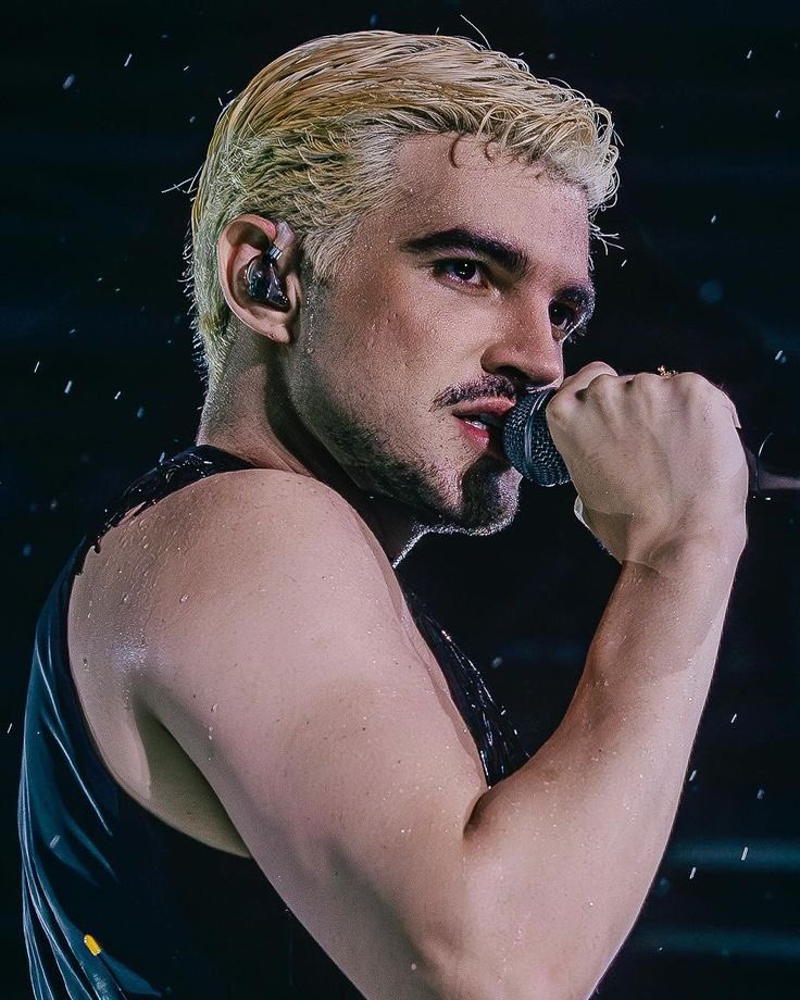 ultramelodramaa's tweet photo. jão x joão vitor https://t.co/Ovakjsux0X