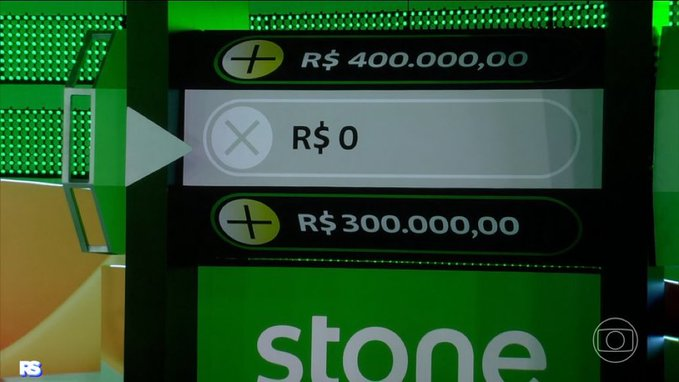 brunoo84rj's tweet photo. A bicha é inútil até pra girar a roleta kkkkkkkkkkkkkkkk #BBB24 
#Yasmin https://t.co/UEIsL3Kegj