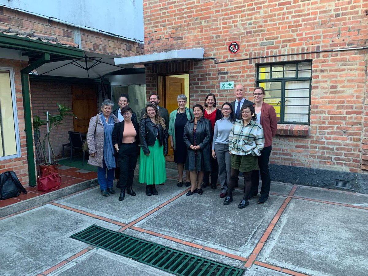 Very inspirational meetings today with #Colombian human rights defenders. I admire their courage and stamina working under challenging conditions which generate risks for their safety and mental health. @DutchMFA @NLinColombia