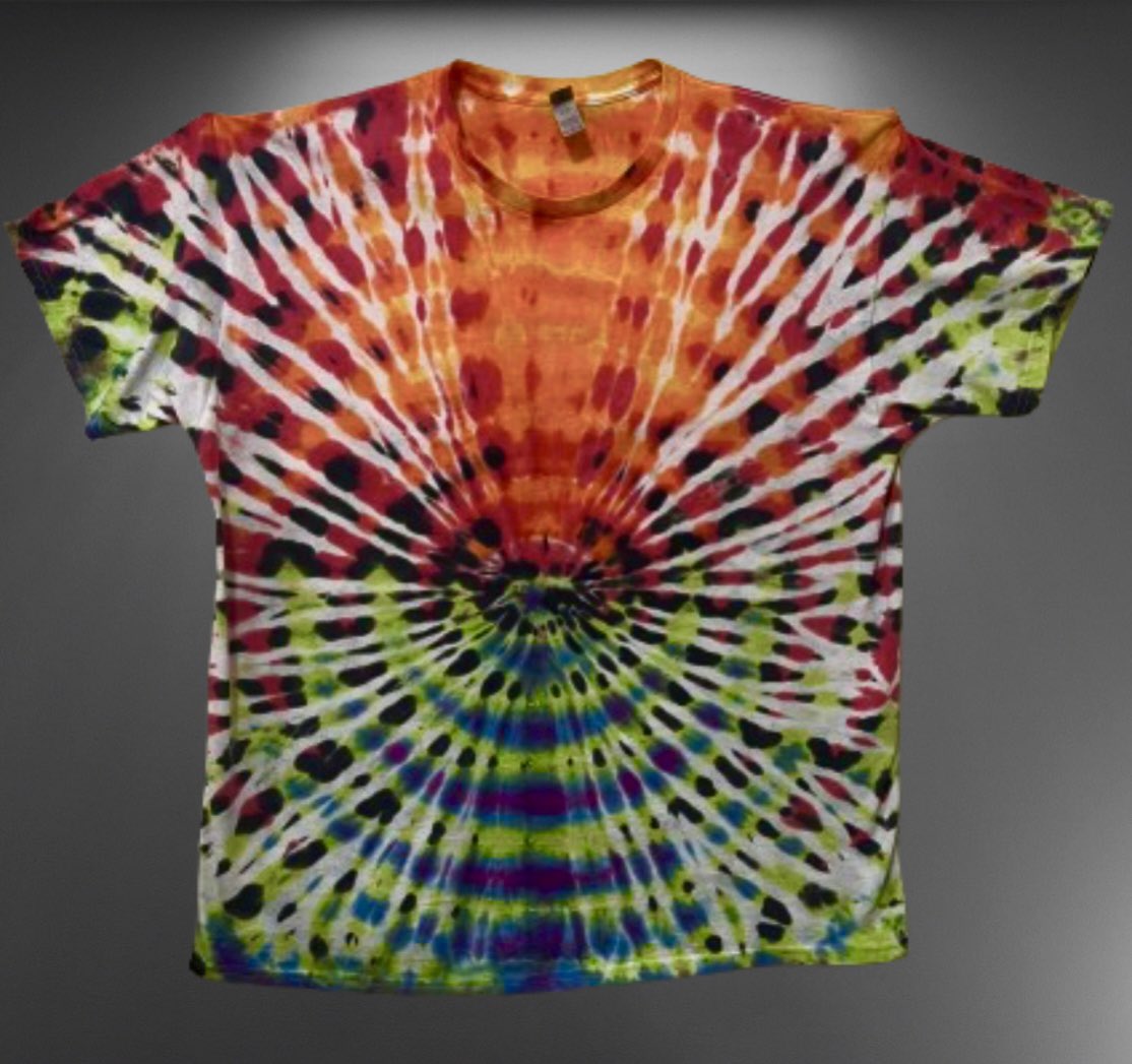 custom WigWag TieDye t-shirts 🔥🔥🔥🔥🔥 $25

forbiddenfruitog.etsy.com/listing/168115…