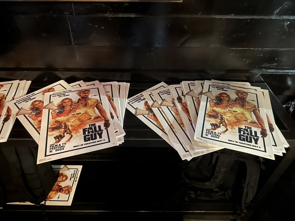 colliderfrosty's tweet photo. Here’s the cool poster @UniversalPics is giving away tonight at #TheFallGuy premiere. It’s thick paper but not screenprinted. It’s very cool for a free giveaway. 

I’m at the party for the film and they have a bunch but I’ll never get them back to Los Angeles without ruining it. https://t.co/JlHVqVd5qW