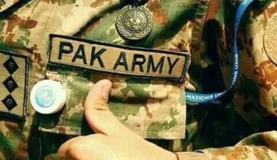 پاکستان عوام ہی پاک فوج ہے اور پاک فوج ہی عوام ہے۔ تو پھر یہ عوام غیر ملکی سازشوں میں ان کی باتوں میں کیوں آتی ہے اللّٰہ تعالیٰ پاکستان پر اپنا کرم کرے پاک فوج پاک عوام ذندہ باد 🇵🇰