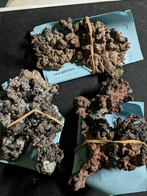 ESCONI's tweet photo. 2024 ESCONI Gem, Mineral, and Fossil Show - Preview #14! #show #minerals #copper #nativecopper #michigan #michiganup
https://t.co/4duisFC1P2 https://t.co/HDg6VJmkj0