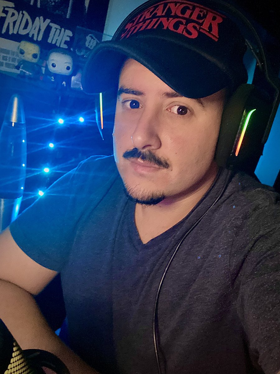 ElReyManquito's tweet photo. Después del segundo día del challenge all survi escapes en un soloQ siniestro. ESTOY CANSADO JEFE 😵  #ConTodoFullPower #dbdchallenge https://t.co/3lcN02chn8