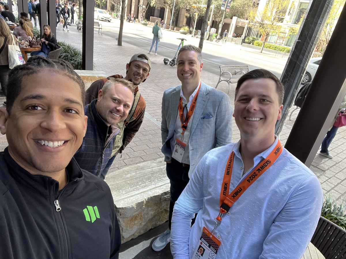 This past weekend our own @DMikeAsem was in Austin for @sxsw where he judged the Future of Work Pitch Event. He also caught up with a few #ClubM25 members that were in attendance, including @opendorse and @pavewisepro!