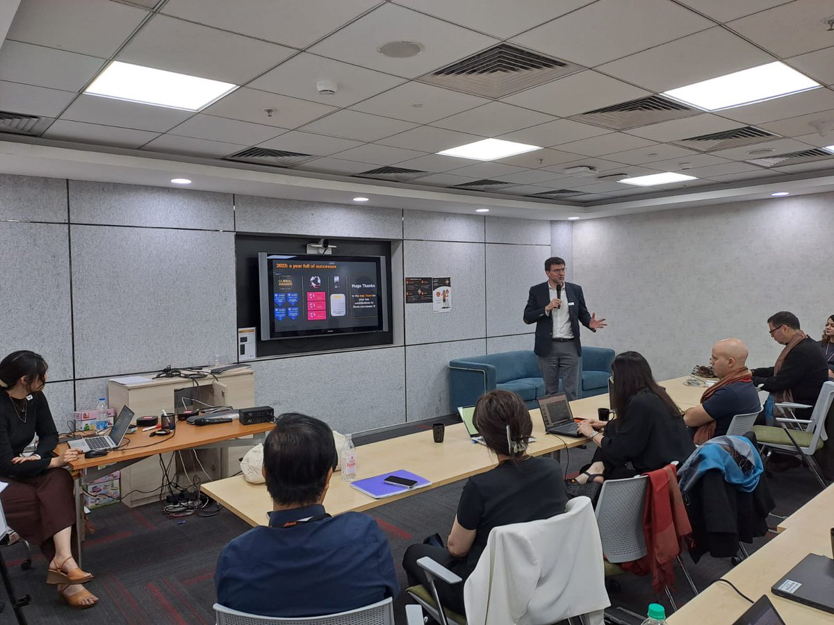 emmanuelrochas's tweet photo. Off we go for @OrangeWholesale international Asia Pacific regional seminar. Great welcome here in #Gurgaon, India, from a great team coming from all over Asia ! Ahead of us, 3 days talking about #customers, #strategy, #business and #teamspirit ! https://t.co/8GJCnf0WY9