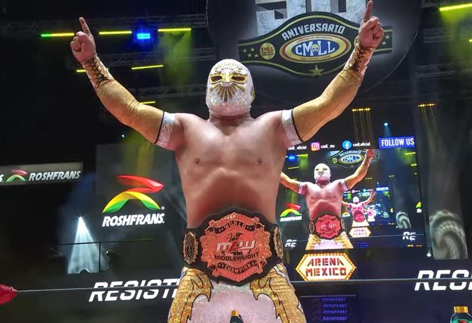 Místico defendió el Campeonato Mundial Medio de #MLW ante Ángel de Oro.

#MartesdeArenaMexico