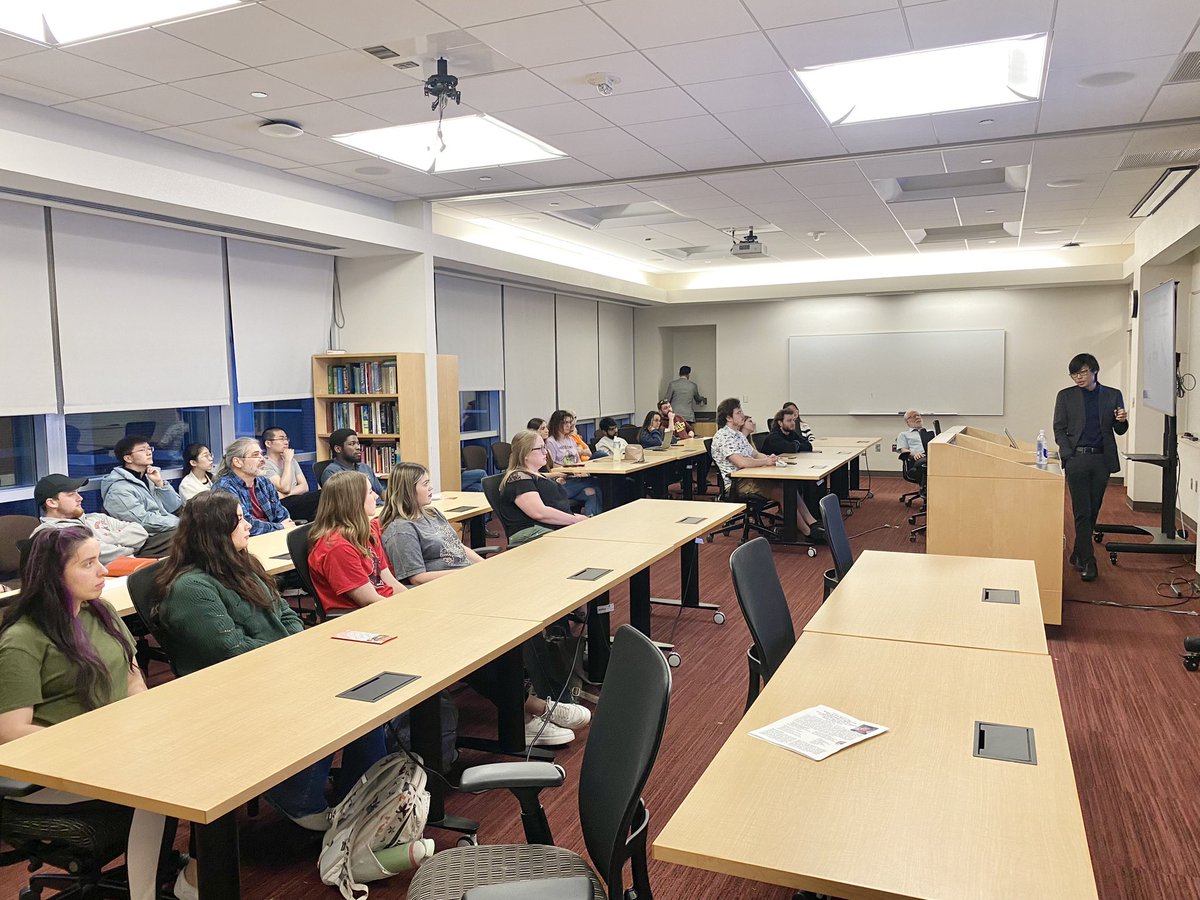 Hosting the Oklahoma Section of the @AmerChemSociety March Meeting at the @OUChemBiochem. Invited Speaker and my colleague @hyunhonoh_chem gave a talk on Redox-Active Metal-Organic Frameworks as Model Electrochemical System to Derive Atomically Precise Catalyst Design Principles.