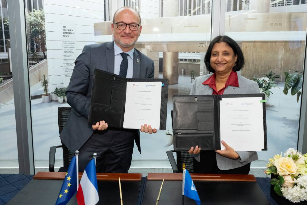 Partnerships, such as the one we signed with @AFD_en today,  make us all stronger. Working side by side we can move faster and have a greater impact where it is needed most.
