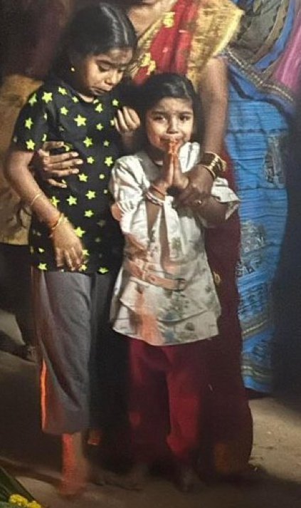 MaheshBabu_MBBS's tweet photo. ప్రజాస్వామ్యంలో ప్రభుత్వాలు ప్రజలుకట్టే పన్నులరూపంలో ప్రభుత్వాని నడుపుతారు.అంతేకాని ఏ నాయకుడు తమ జేబులో డబ్బుతీసి ప్రభుత్వాని నడపారు.బహుశా ఇదిప్రతిపక్షాలు @JaiTDP @JanaSenaParty గమనించి ఉంటే,కేవలం @ysjagan గారు చేసిన మంచిని వ్యక్తపరిచినందుకు గీతాంజలి గారిపై ట్రోలింగ్ జరిగేదికాదు. https://t.co/unl5MZXpI0