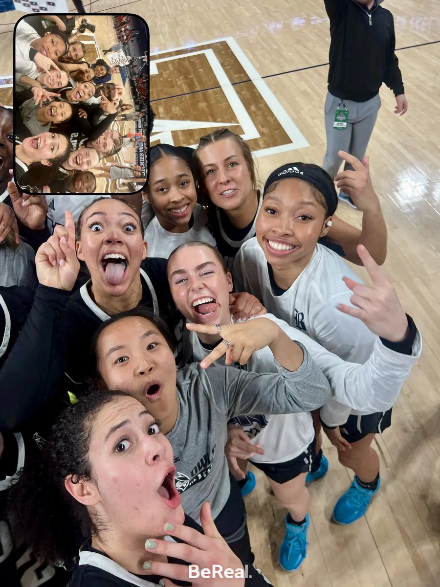 BeReal: Championship Bound edition 

#GoOwls👐 x #AmericanHoops