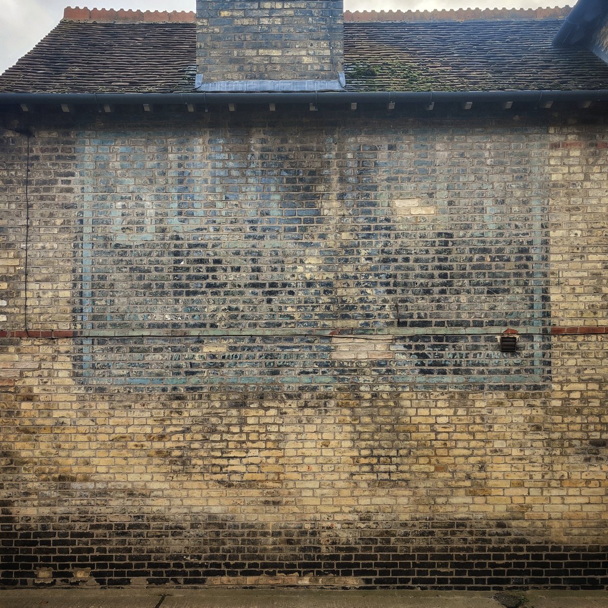 #WallsOnWednesday 
Cambridge
#GhostSigns