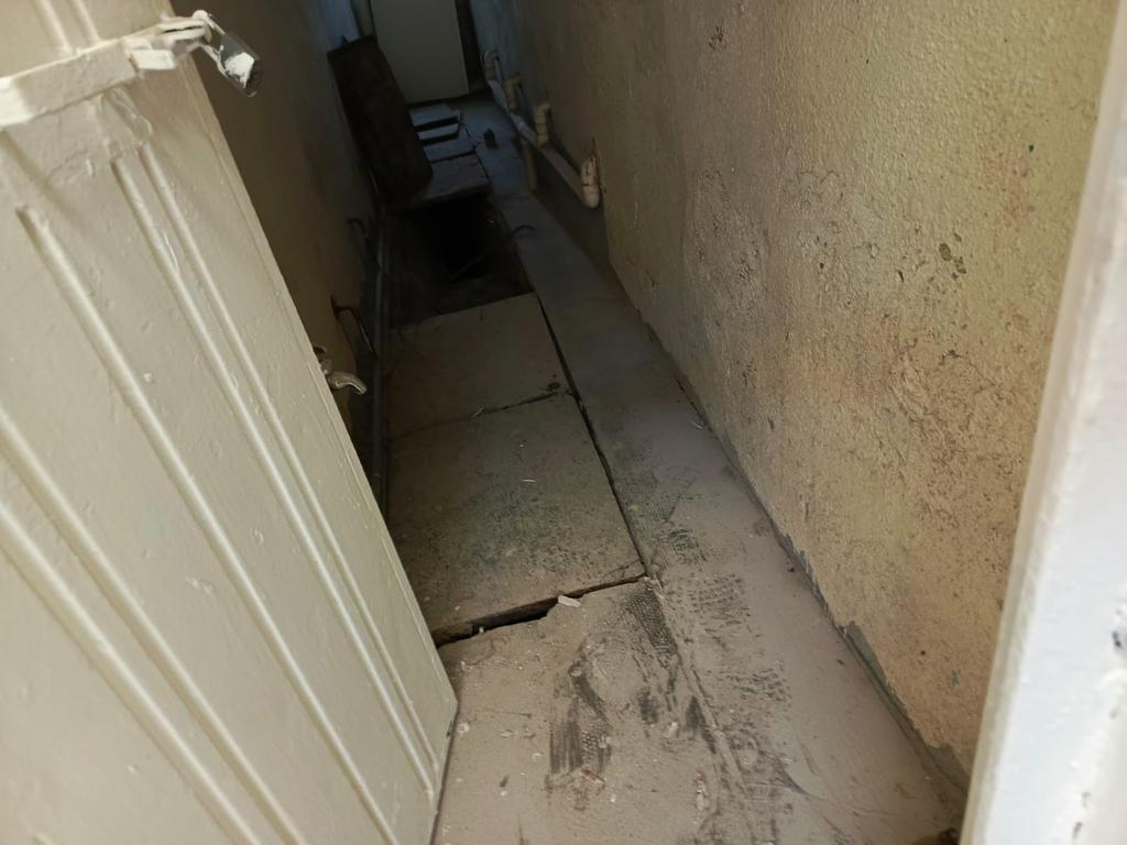 anabybad's tweet photo. @GobiernoMX A 5 meses y no han entregado la escuela, sale 1 noticia y la abren sin las condiciones de seg. y sanidad, la contratación de "la constructora" la hizo ILIFED, albañiles y sus esposas trabajando sin elementos de seguridad, no dieron a conocer el # de contrato. Huele a corrupción. https://t.co/eIVo8Xhtl6