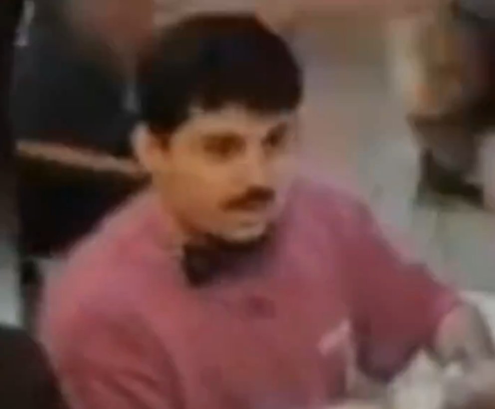 En ese momento se dio cuenta de que todo estaba perdido.
Recordó entonces los aplausos de aquellos primeros públicos en Paseo La Plaza, la sonrisa de su novia, un abrazo de su madre, las alegrías con sus amistades y el programa al que le dio su vida.
Todo, en tan solo un segundo.