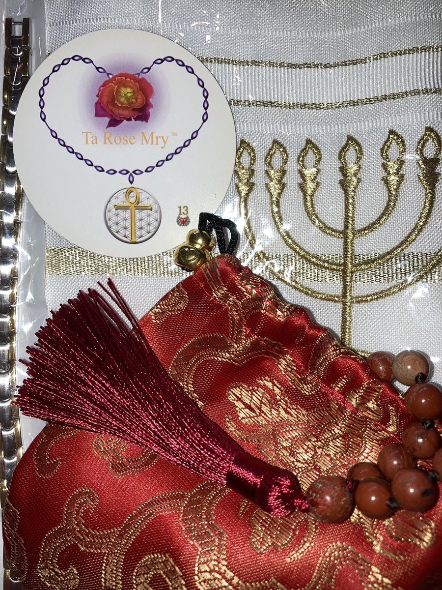 @KhemBey913 🌊 @TaRoseMry13 🌹🌿 - Beloved MaMa Khem I received Yah Magical Beads 📿last nght . Et Took All The Pain A way from me Th ankh Yah MaMa & AbbA 4 th healing & Blissing 💖🤗