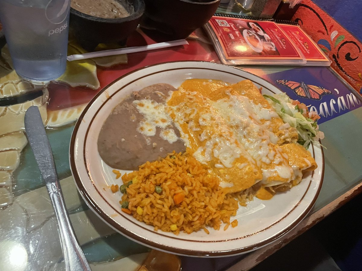 WACHoopsNation's tweet photo. 📍Bonito Michoacán Mexican Restaurant - Las Vegas, Nevada @WACeats_ https://t.co/0X7PJs5MVN