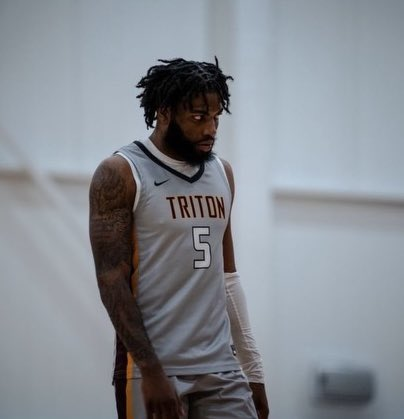 jakelieberman2's tweet photo. 6'5 guard Amar Augillard from Triton Junior College averages 22.3 points, 4.6 rebounds &amp; 2.1 assists.

Shooting: 51.7% from field &amp; 43.0% from deep

Offers: ULM, WIU, Green Bay, NIU, EMU, Milwaukee, Southern Indiana, +

-Appeared in 11 games for Georgia Southern https://t.co/UZUmqL8nBh