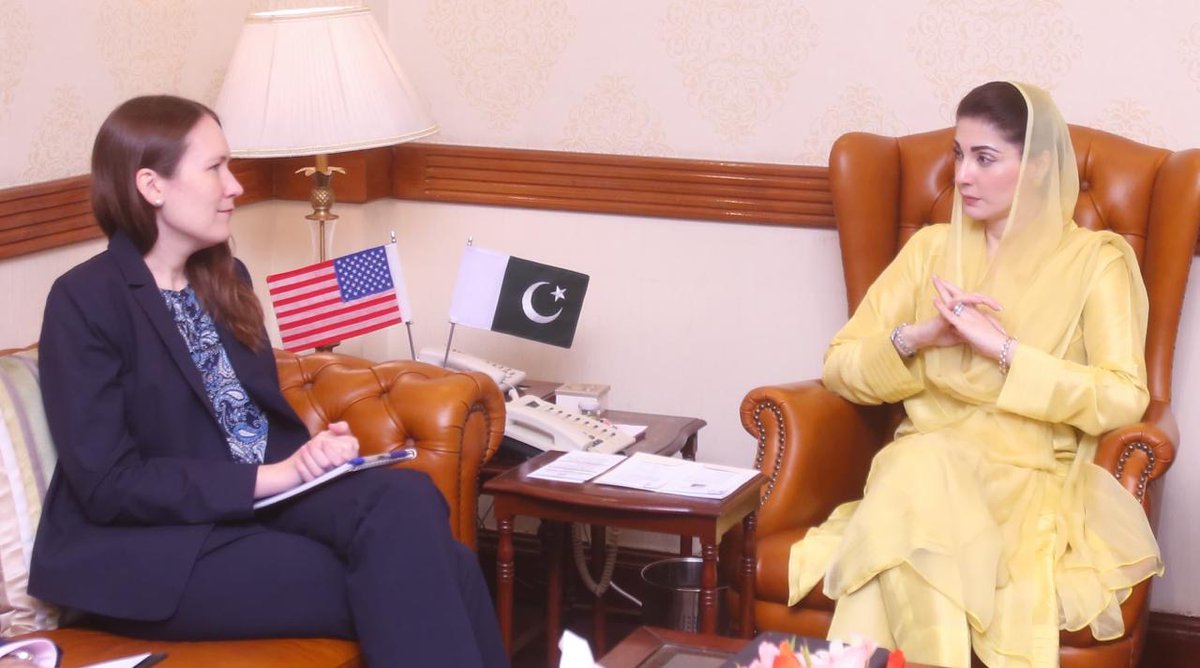 CG Hawkins met with Punjab Chief Minister Maryam Nawaz to discuss opportunities to deepen 🇺🇸 & 🇵🇰partnership to benefit the people of Punjab. The Consul General highlighted 🇺🇸 commitment to combatting climate change through the 🇺🇸🇵🇰 “Green Alliance” Framework, expanding…