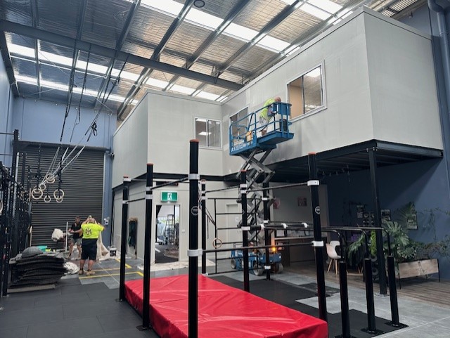 a1_precision's tweet image. Here&apos;s a fun project from late last year: installing a mezzanine office in a gym!

We&apos;re proud to have gotten this job done quickly, minimising the downtime for the gym and allowing them to get back to operating as quickly as possible.

#mezzanineoffice #construction