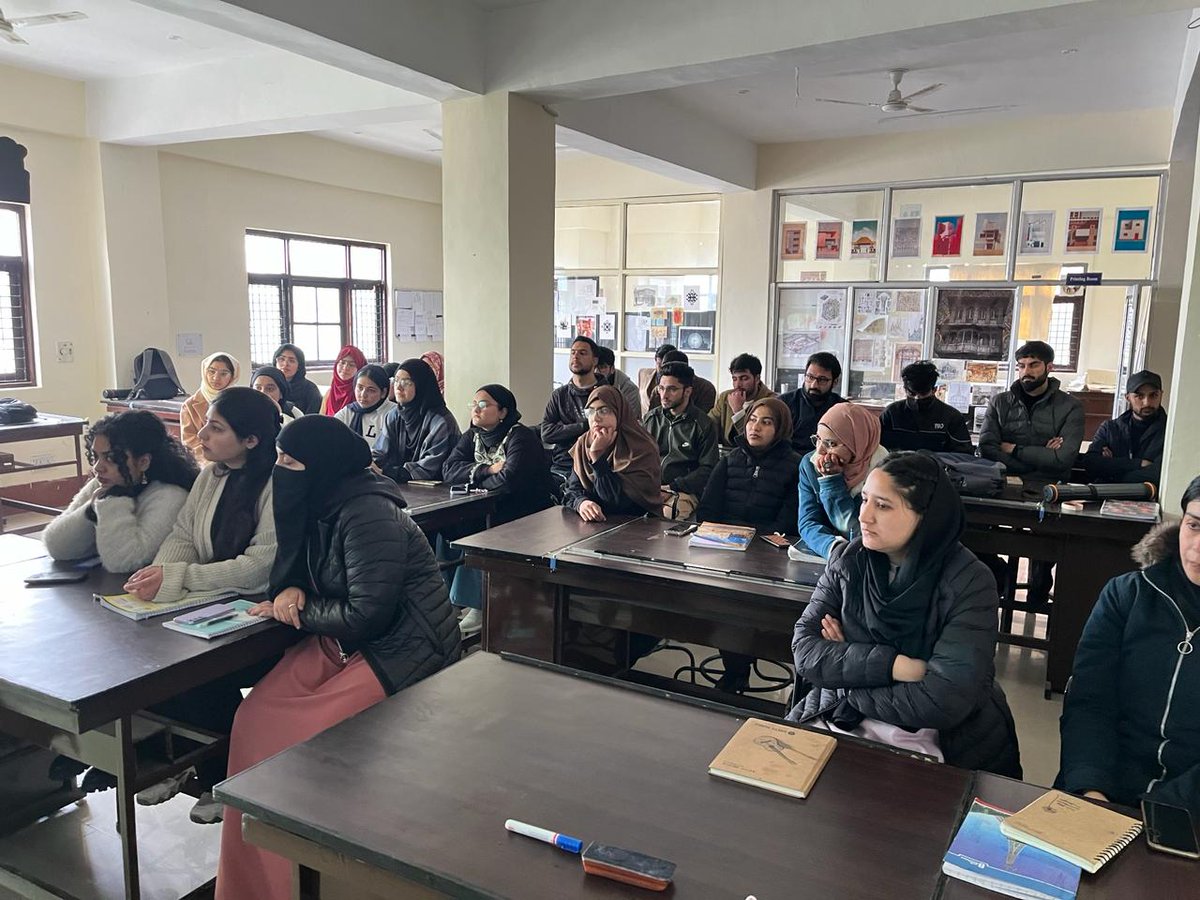 On the occasion of International Women’s Day, The Department of Architecture, IUST Awantipora held a screening of the film “Earthing” highlighting works of “DIDI CONTRACTOR.” 

This Film screening was held on 11th March 2024. 

#WomensDay2024 #councilofarchitecture #iustjk