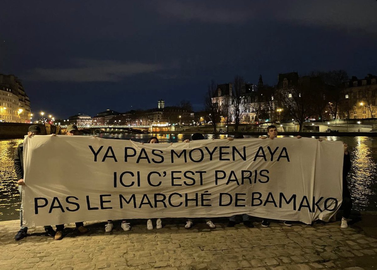 Mahamad_haladou's tweet photo. 🔴🚨Propos racistes sur la chanteuse Aya Nakamura,la chance se dit prête à relever tous les défis et reste engagée 👉<<J’ai l’impression de vous avoir fait découvrir Edith Piaf et qu’elle s’est réincarnée en moi 🤧
Le reste, qu’ils nous aiment ou pas c’est leurs dos.>> https://t.co/a65JFI8vEh