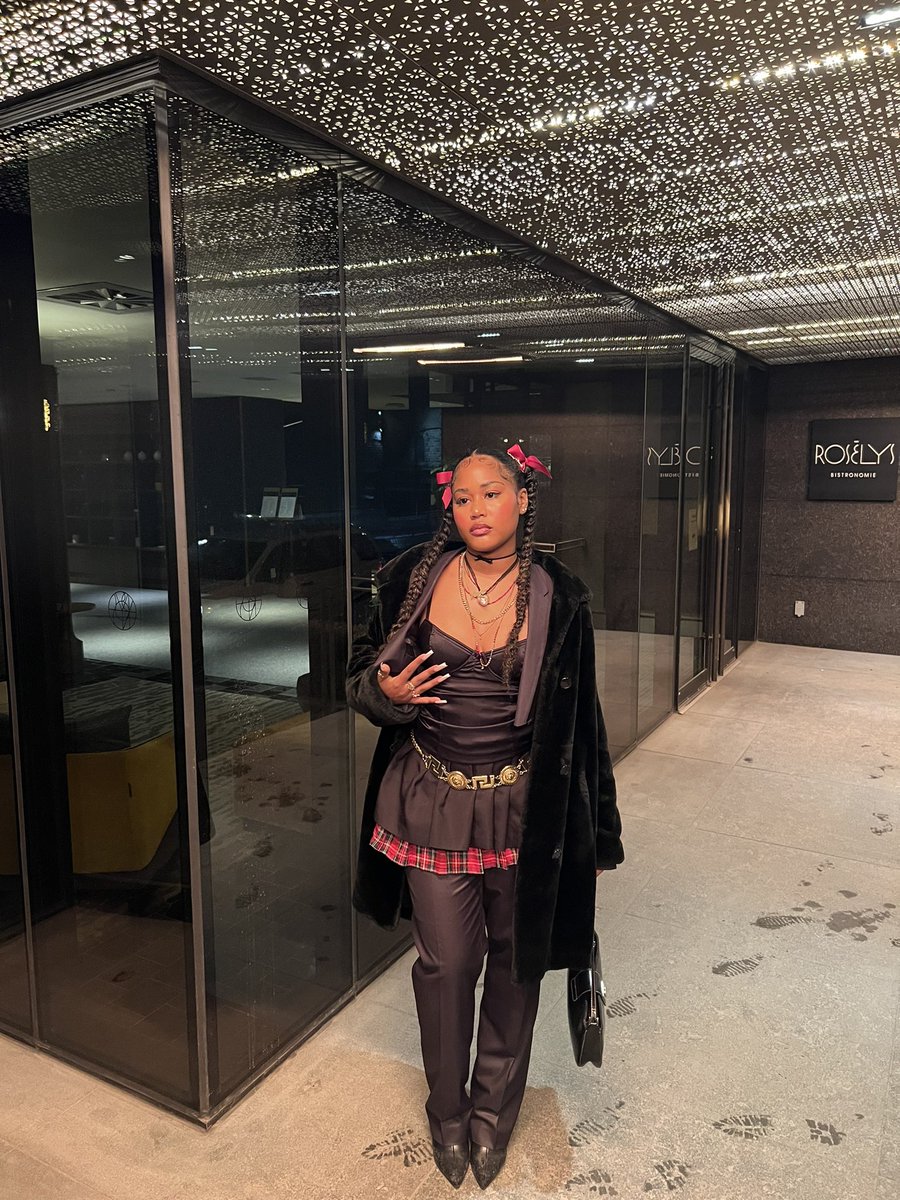 myxdestiny's tweet photo. No hating we on sum greatest sh*t https://t.co/gAhuLtJX0u