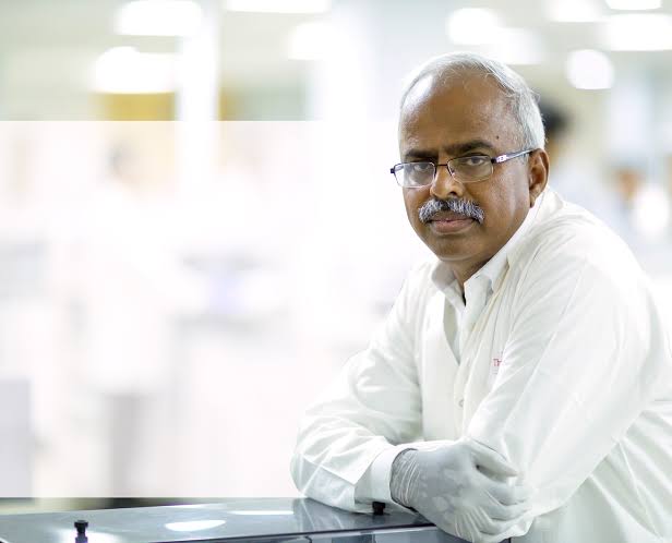 Meet the man who started with RS 500 and sold his company for 5,000 CR. (A thread 🧵)