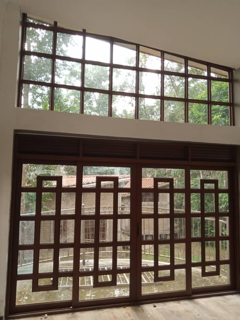 comfortalu's tweet image. Unlock unparalleled security with Comfort Aluminium&apos;s Aluminum Burglars! 💪 Our innovative two-in-one solution combines strength and style, leaving traditional metal steel in the dust. Elevate your protection now! #eyeloveyou #AluminumBurglars #SecurityUpgrade #الاتحاد_الهلال #ug