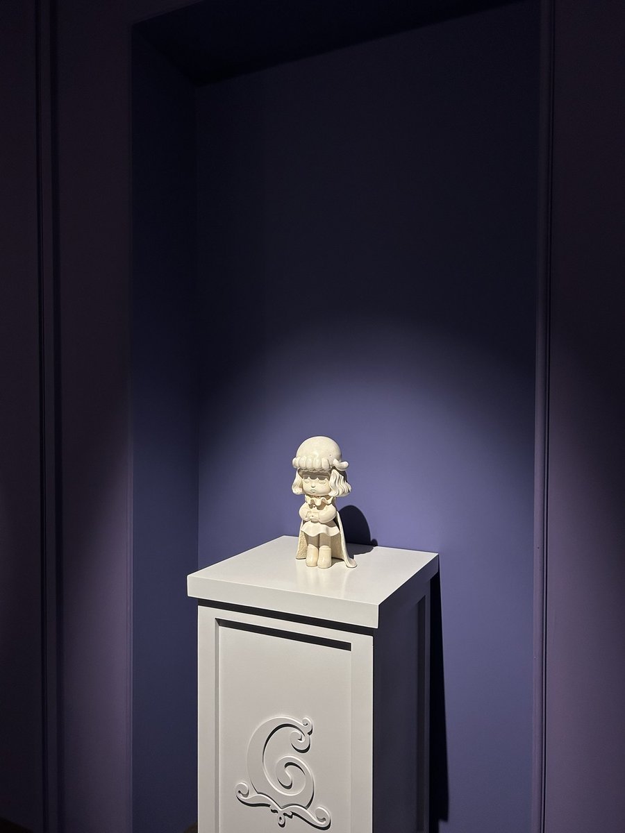 — #ChalottesCastleExhibition