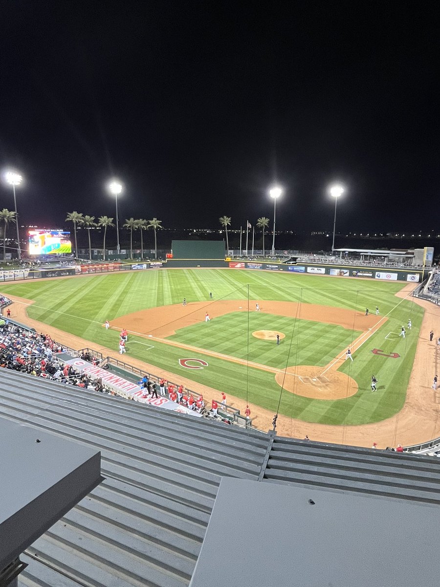 erau_baseball's tweet photo. Spring Training Fun
Awesome night at Goodyear Stadium with our best friend @goteamimpact Eli and his family ππΌβΎοΈπ¦
#onerope #eagles #erau #prescott #arizona #baseball #spring #training #goteamimpact #fun #team https://t.co/2S2Nozrxw1