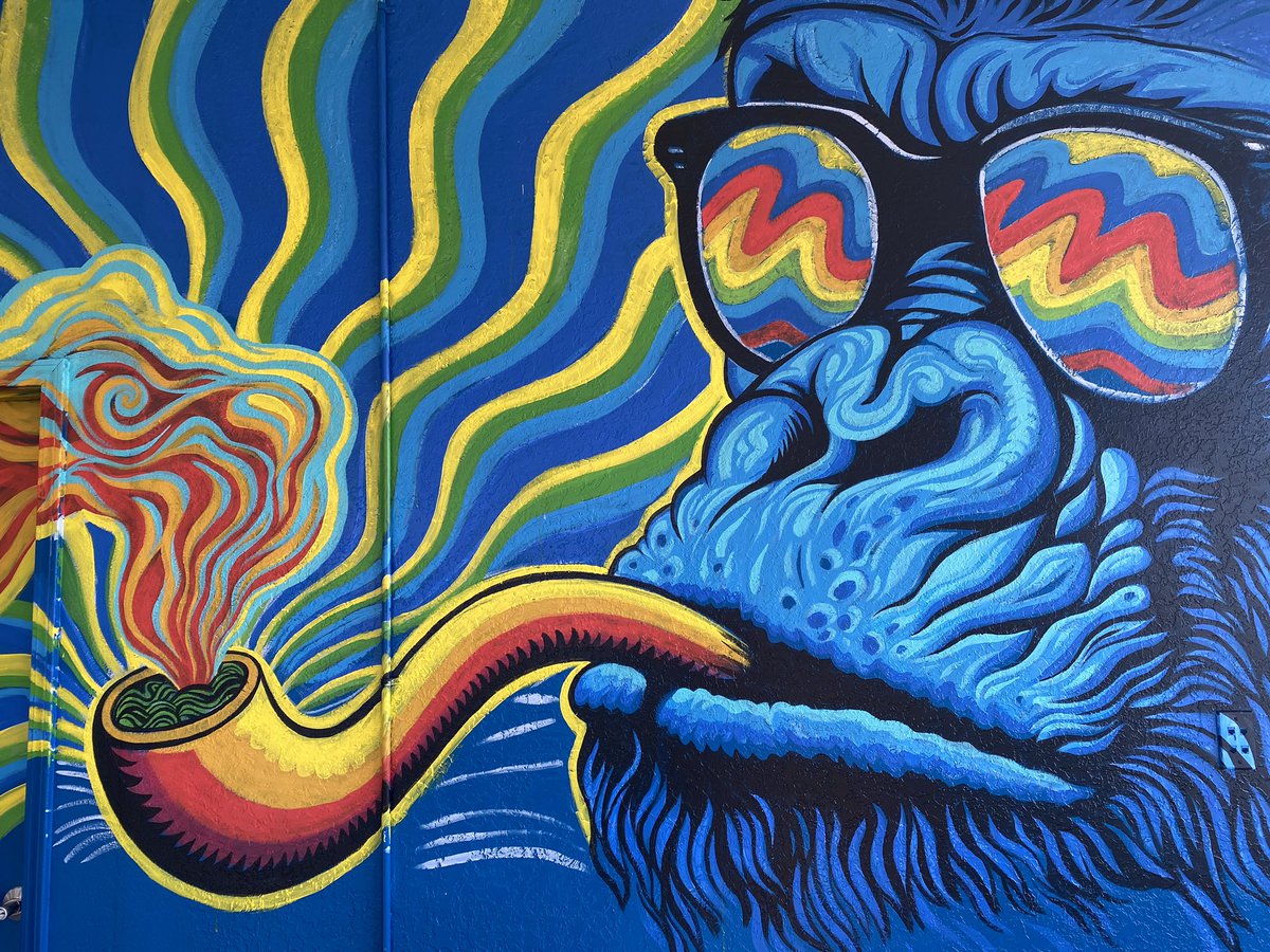 Marijuana muraling 
Puff tuff fam 💨✊🏽