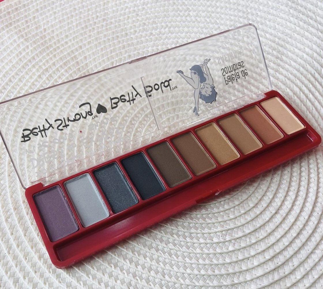 Paleta de Sombra - Betty Boop

Cores neutras 

R$14,99