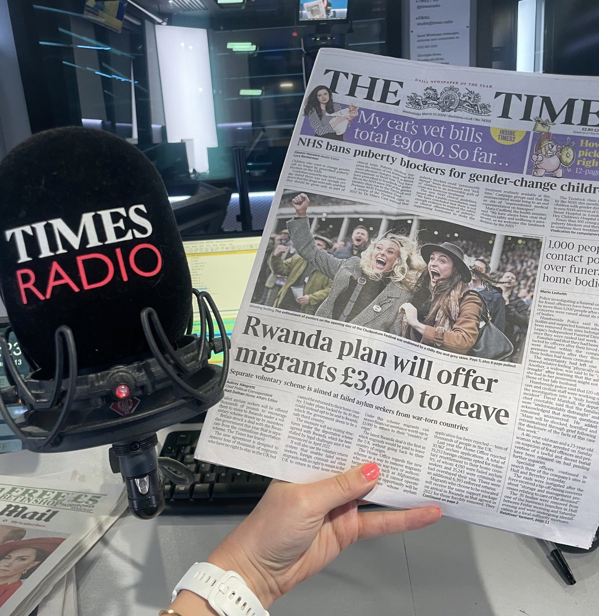 From 5am @TimesRadio: 🇷🇼 Govt to pay failed asylum seekers to go to Rwanda @martinabettt 🇷🇼 Will it work @claire_pearsall 🐱 The price of our pets! @StreeterNews 🚬 We’re smoking menthol cigarettes despite the ban @HazelCheeseman 📰 @sandywarr reviews 🐎 Cheltenham @Rupertbell