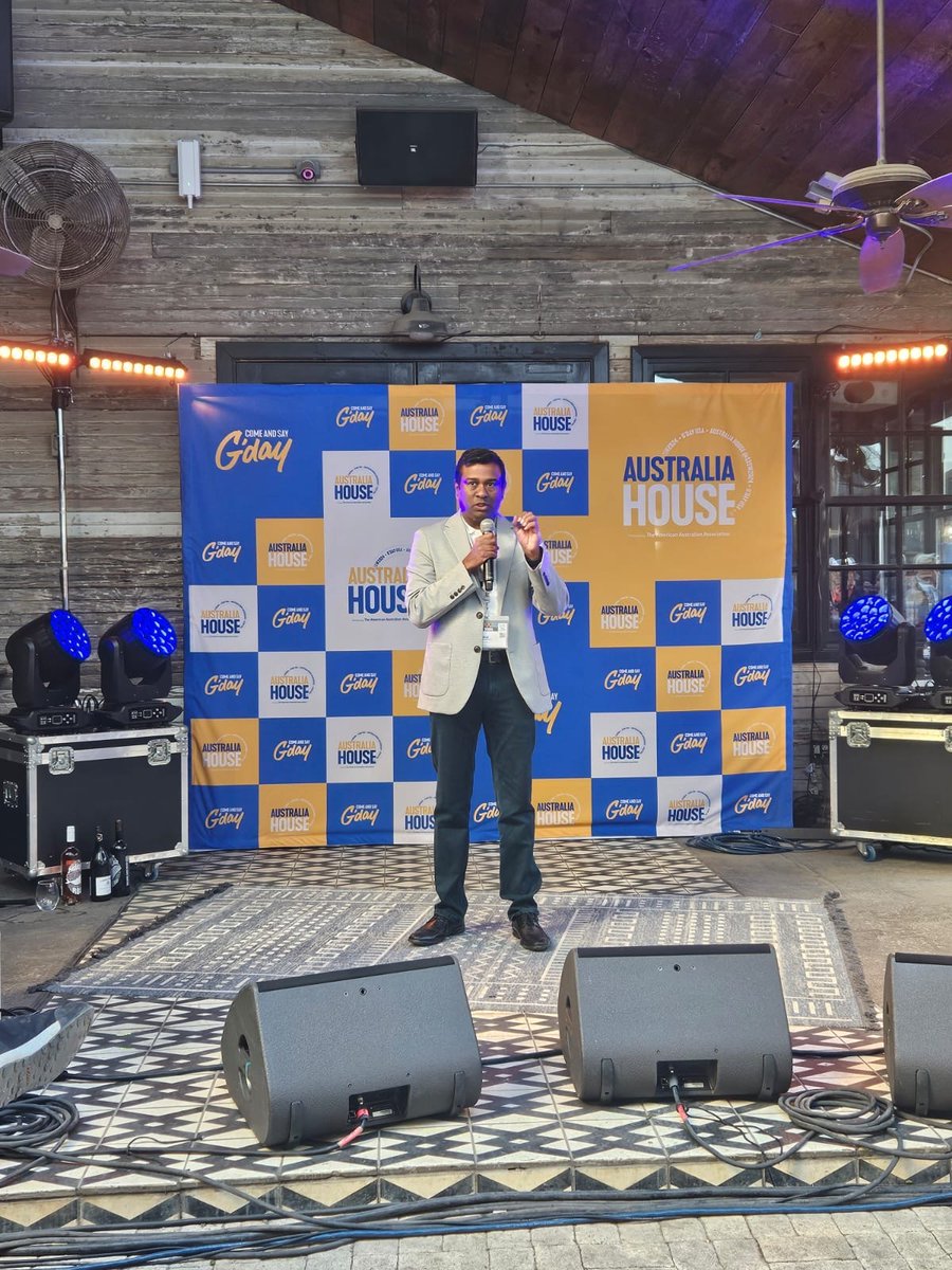 jdoodleide's tweet image. JDoodle is at #SXSW this week in Austin,  as part of Investment NSW's global mission. We're shaping the future of technology and innovation worldwide!
#jdoodle #onlinecoding