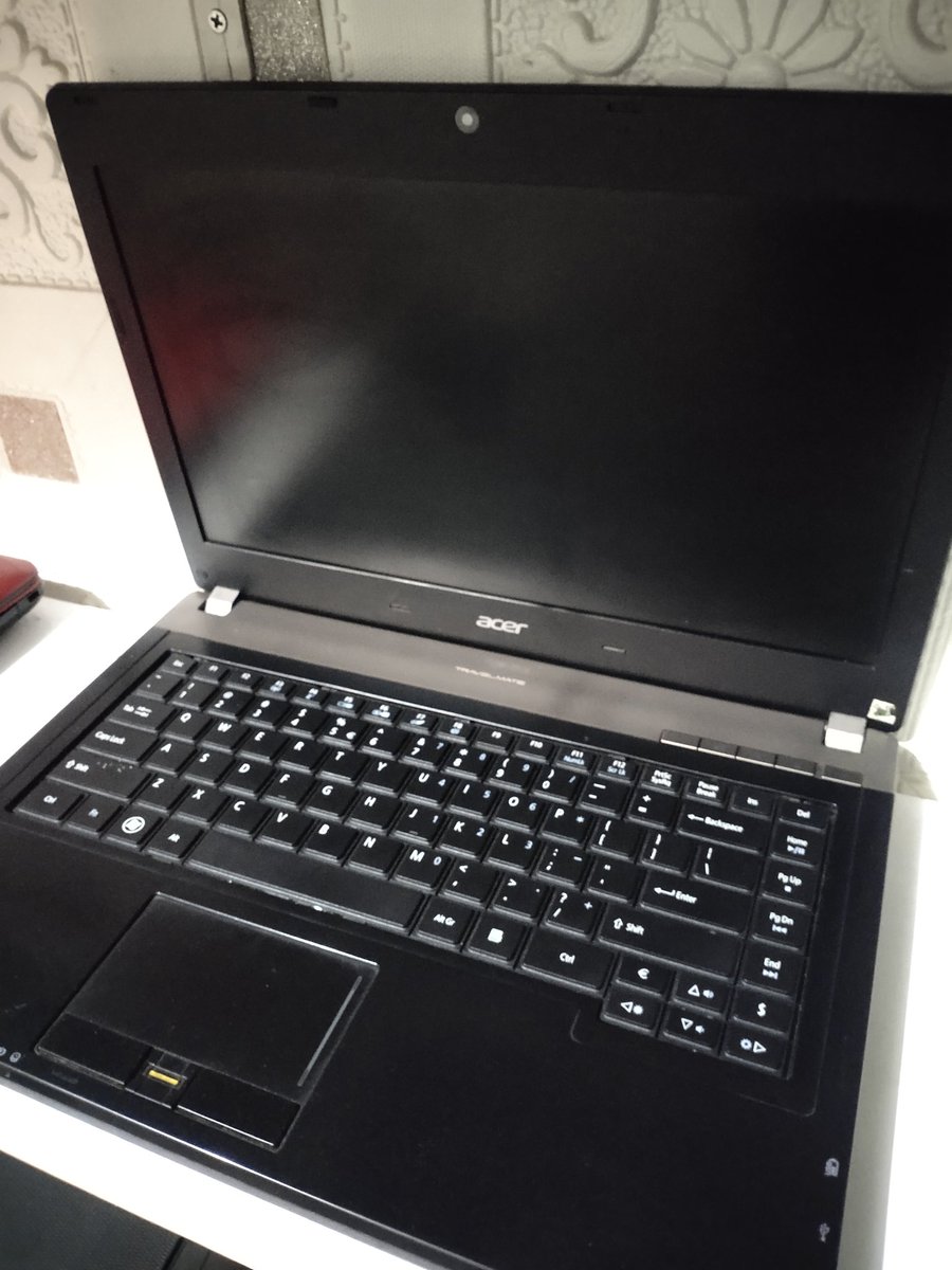 tugumudaservice's tweet image. SECOND ACER P463
i5 gen3//ram4gb//ssd 128gb//layar 14"//windows 10//garansi 1 bulan//2,8jt nego//semarang//#zonauang #laptopsecond