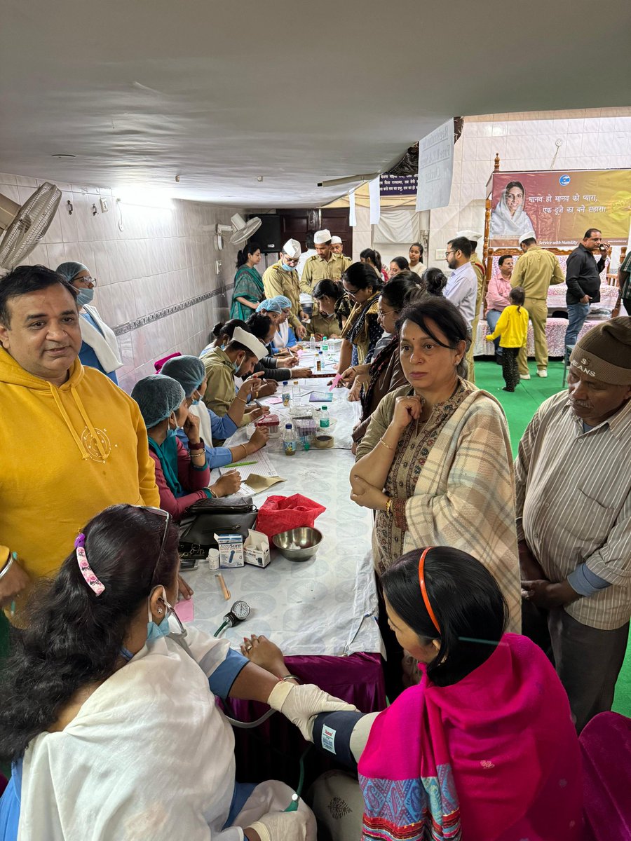 KunalSxn's tweet image. सेवा को वायवहार में लायें, सेवा से उपकार कमायें।

#healthscreeningcamp
#servicewithhumility
@sncfoundation