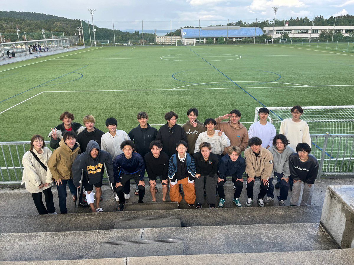fcroberts11's tweet photo. 普段は大学のグラウンドで練習したり、例年10月には能登の大会に出場したりしてます！こちらは練習風景や大会の写真です！
今年の6月には群馬での大会にも出場する予定なので、1年生も一緒に出場したいと思ってます！！学類問わず、サッカーがしたい方や、マネージャーも募集してます！
 #春から金大 https://t.co/A1PrTCeF6o