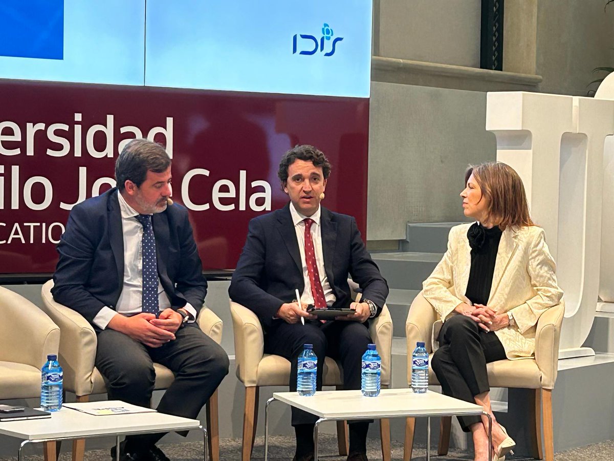 🗣️"El Sector de #TecnologíaSanitaria tiene un compromiso permanente con la innovación; dedicamos más del 9% a innovar"

Nuestro secretario general, Pablo Crespo, desgrana la contribución de esta industria al #SNS en la presentación del #MonitorSectorSanitario de <a href="/idisalud/">Fundación IDIS</a>