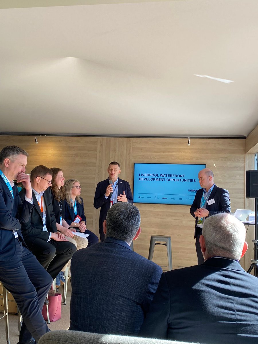 Over at @investliverpool stand, @HomesNickW and @nicolahrigby were joined by Chris Capes @peelwaters, Nuala Gallagher @lpoolcouncil and Michael Palin @HomesEngland to discuss the latest brownfield and development opportunities along Liverpool’s waterfront. @MIPIMWorld