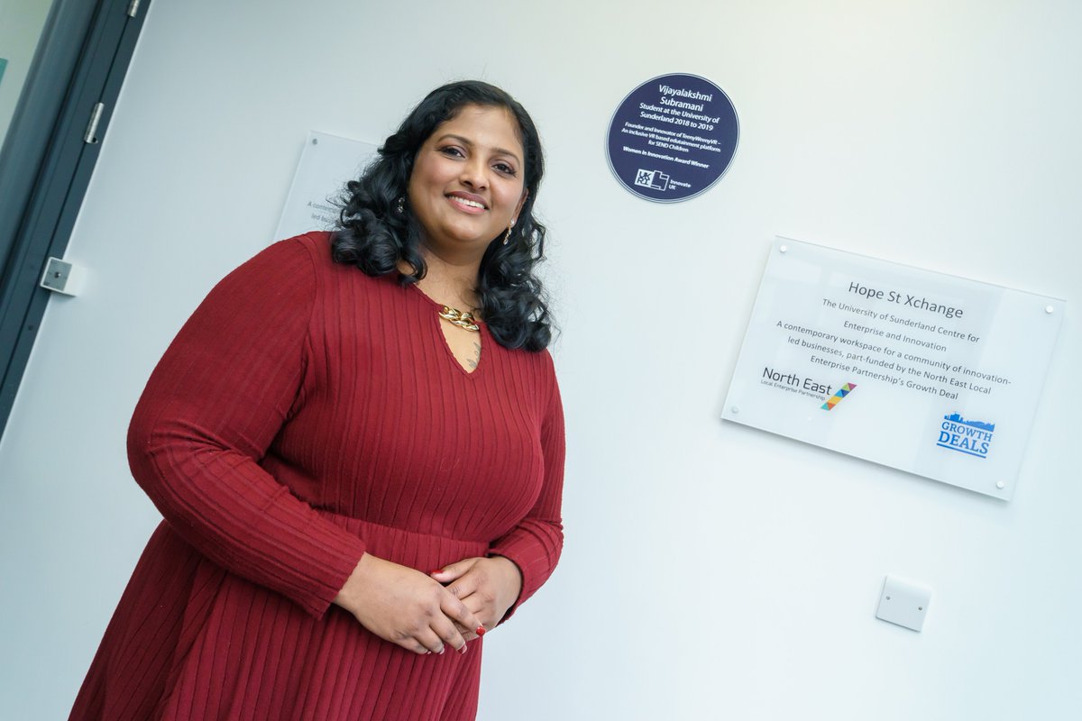A purple plaque has been installed @sunderlanduni to mark the success of a graduate whose innovation is helping improve the lives of SEND children around the world sunderland.ac.uk/more/news/stor… @vj_teenyweenyvr @innovateuk @ProfLawrenceB @dr_d_watson_ @ProfLynneMc @Sunderlandalum