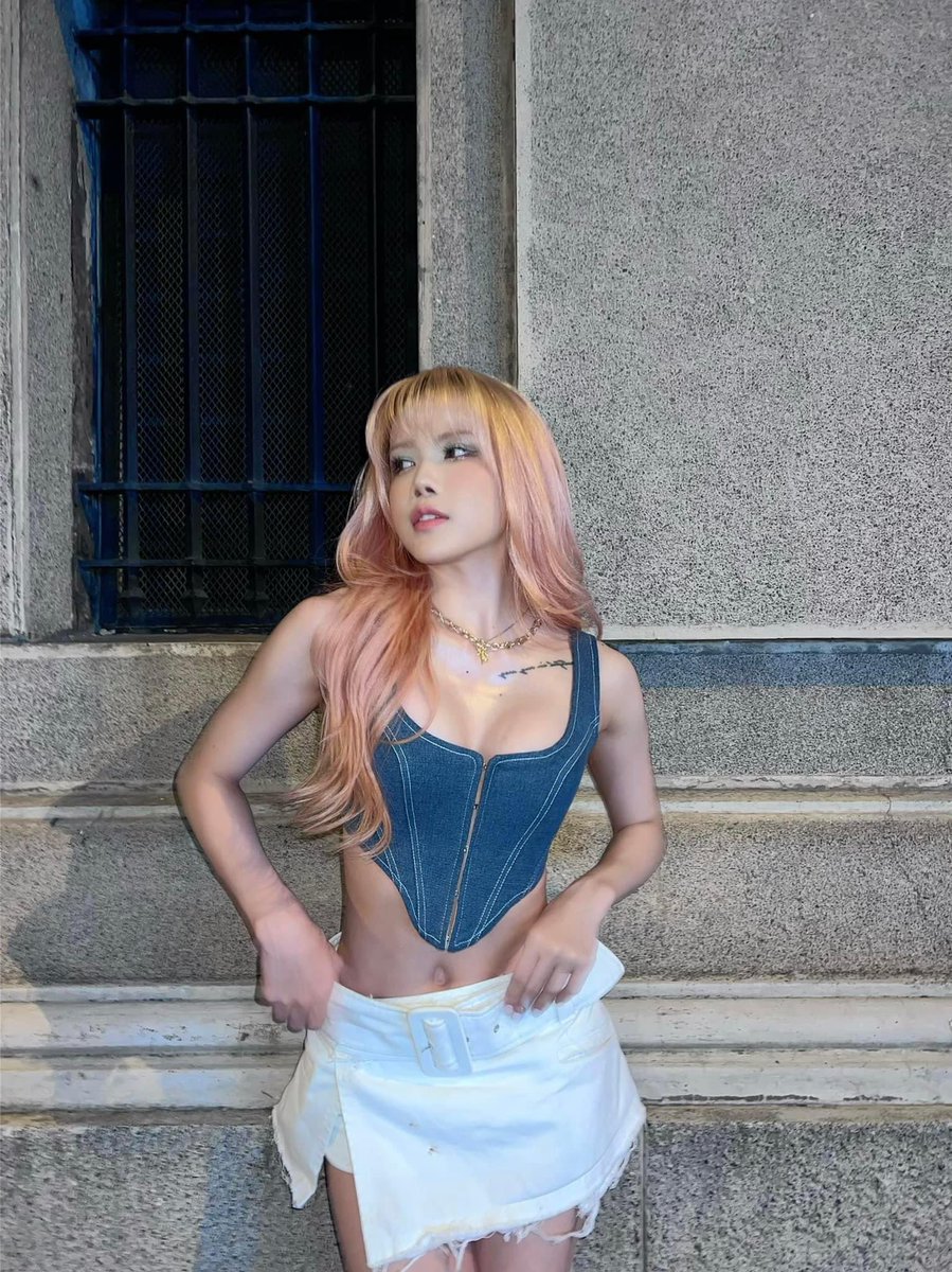 tbt2023's tweet photo. TBT lại nungs rồi 🥵💦 https://t.co/RqiVWc0t56