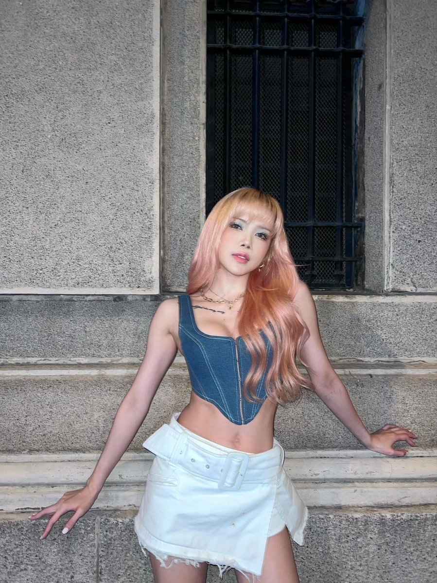 tbt2023's tweet photo. TBT lại nungs rồi 🥵💦 https://t.co/RqiVWc0t56