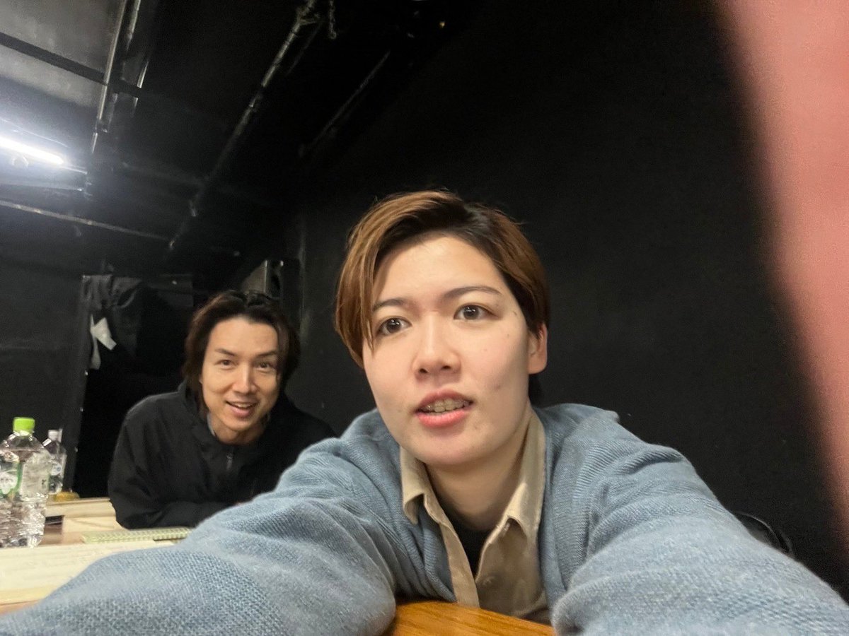 『アンドーラ 十二場からなる戯曲』3日目を終えました。
昨日とは打って変わって今日は晴天の中、ご来場ありがとうございました。

明日も13:30〜
当日券もございますので、滑り込み、飛び込み大歓迎です。

ご来場お待ちしております。