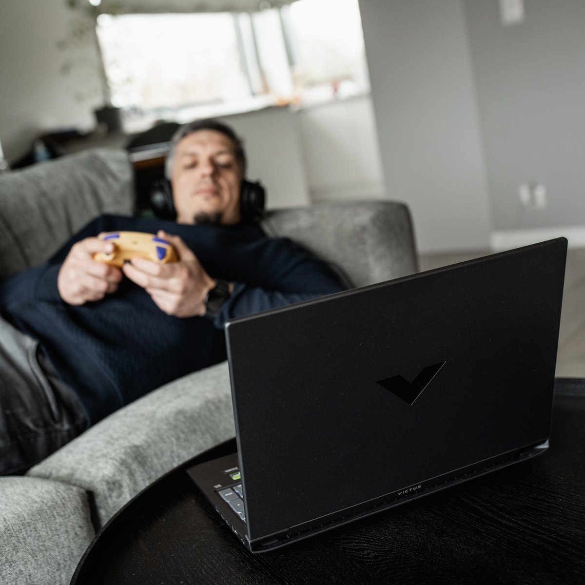 OmenPolska's tweet photo. Zdjęcie mówi wszystko👉Chill time.
W co dziś zagracie?
📷 @pigoutbox https://t.co/DvzpJXoY2z