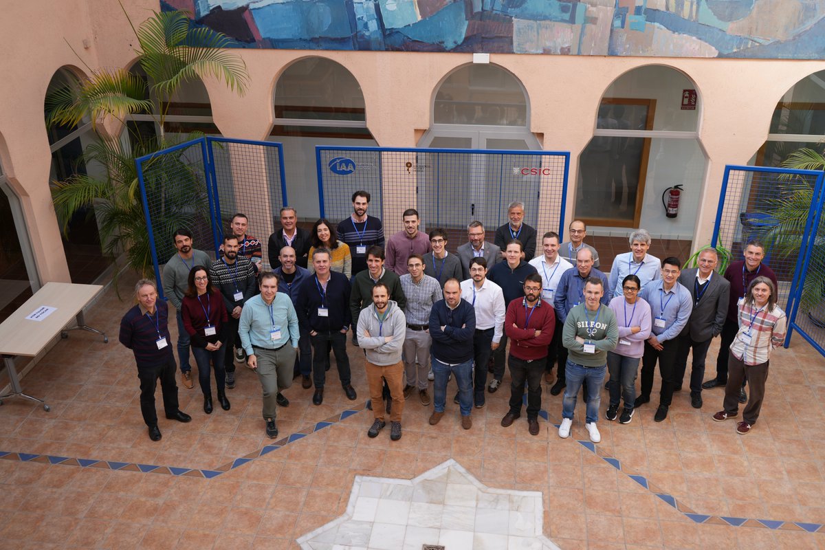 iaa_csic's tweet photo. Foto de familia del kick off meeting de #PMI (Photospheric Magnetic field Imager), uno de los instrumentos de #VIGIL, la primera misión de @esa dedicada a meteorología espacial y a vigilar la actividad solar que nos afecta de manera directa ☀️🛰️☀️ https://t.co/3Vy2eKMkn6