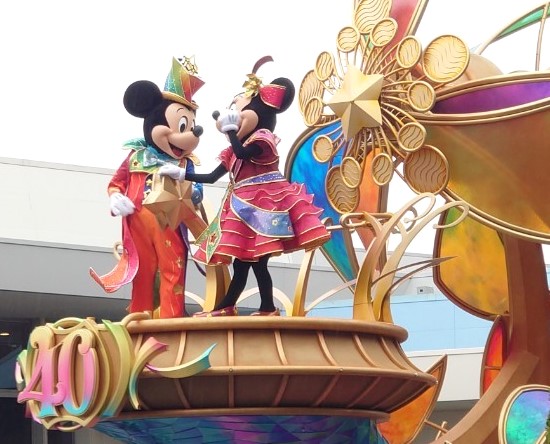 HENA_choco_Late's tweet photo. 仲睦まじい💓
Good couple
＃ディズニー　＃Disney https://t.co/bHPUkFxeUL