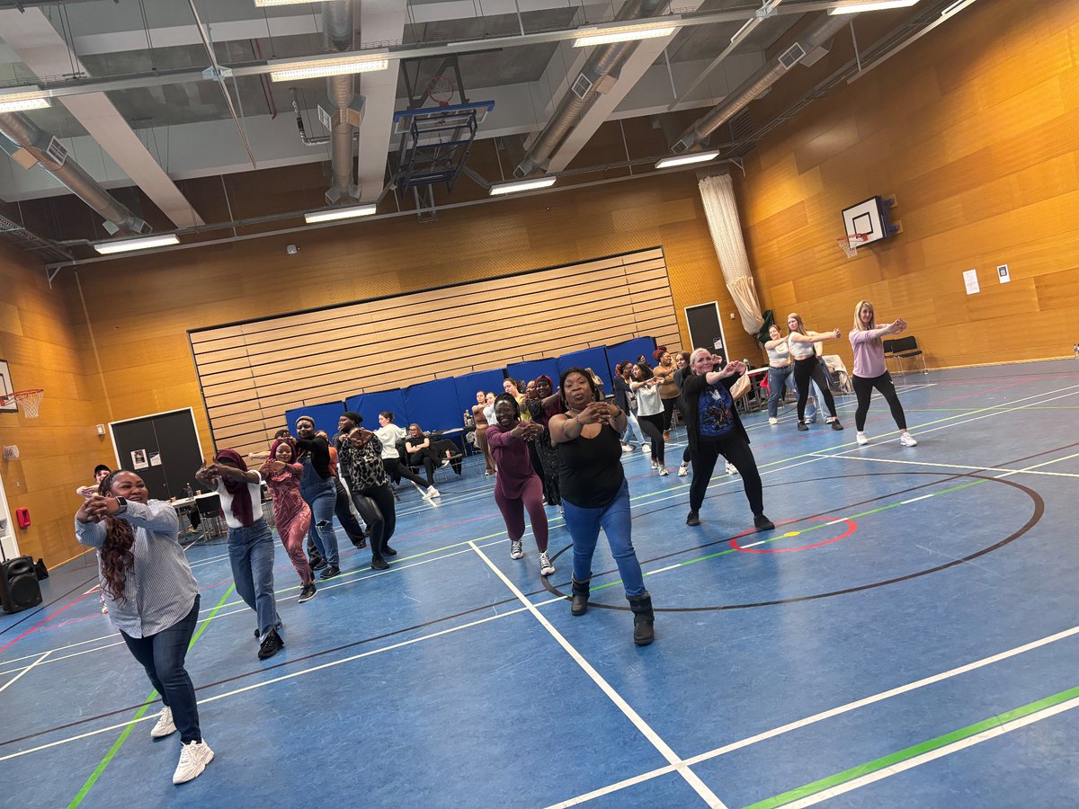 First work shop of the day complete. Lots of fun and sweat at Zumba. A huge thank you to @FionaLedgard to supporting our student nurses wellbeing. @MMUPBLTutors @CongraveAmy @ClinicalPoet @MarkHayter1