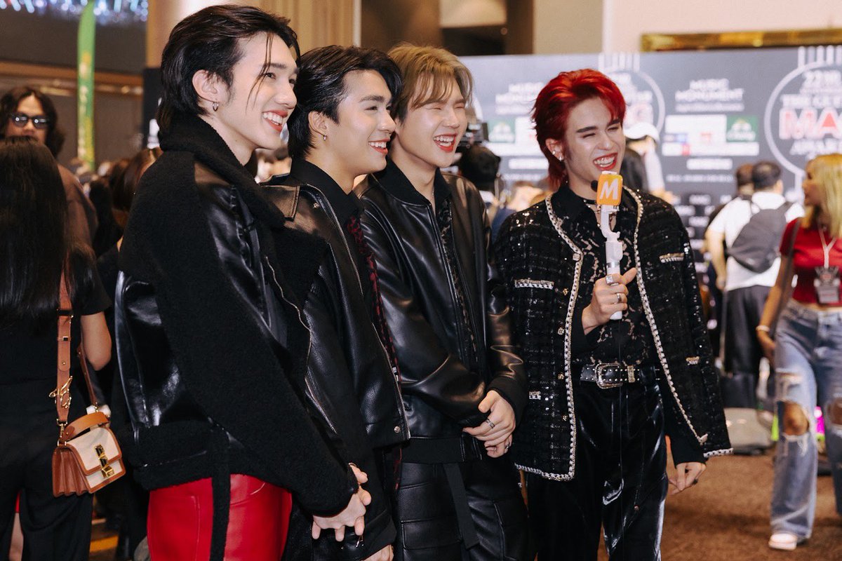 FESSTA is Fresh in "THE GUITAR MAG AWARDS 2024"

#FESSTA
#TheGuitarMagAwards2024
#2flowentertainment